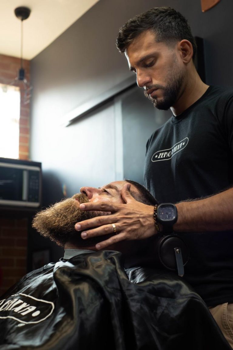 Visagismo na Prática Criando Harmonia entre Corte de Cabelo e Barba